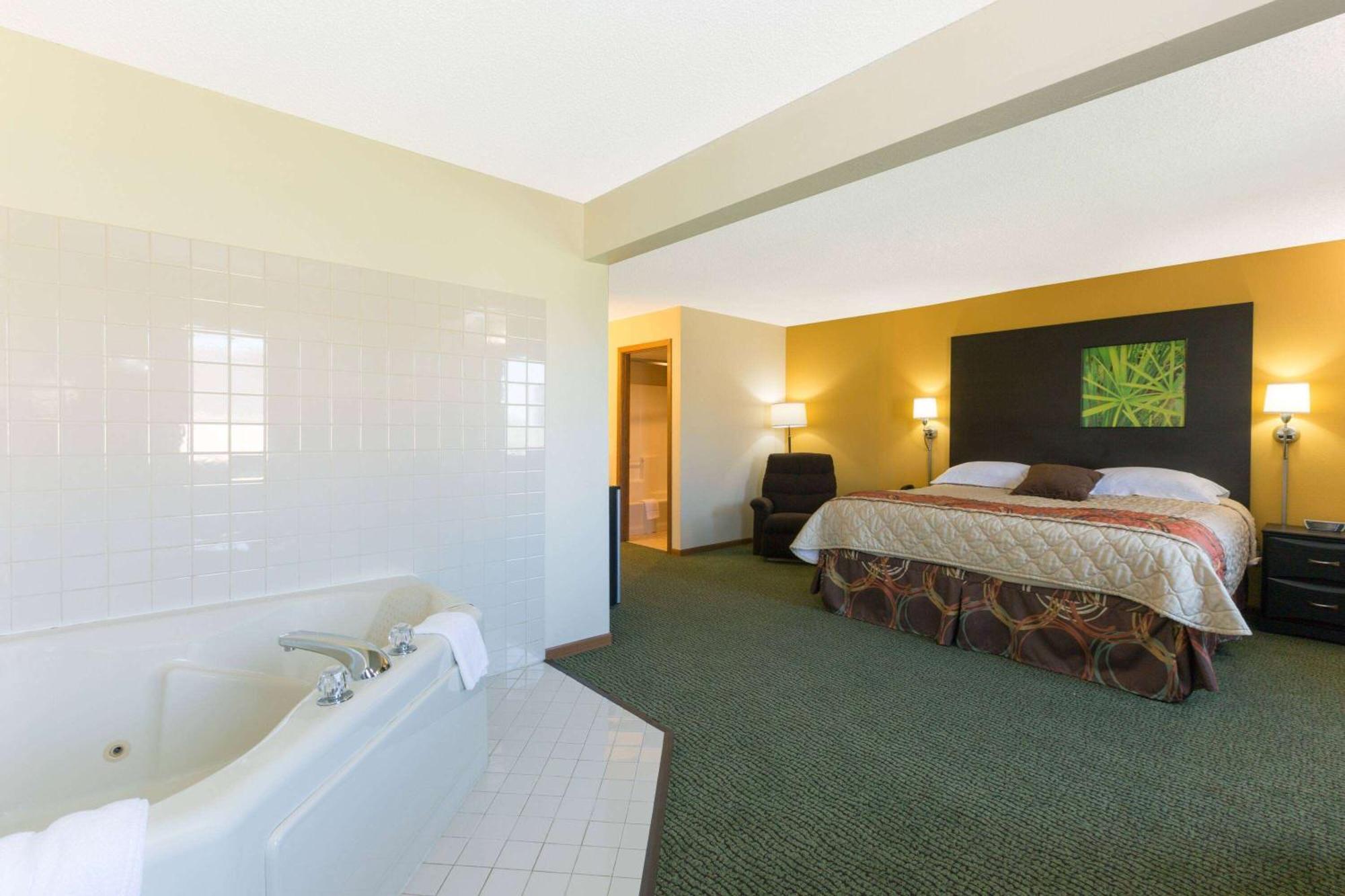Hotel Super 8 By Wyndham Perry Ia Exterior foto
