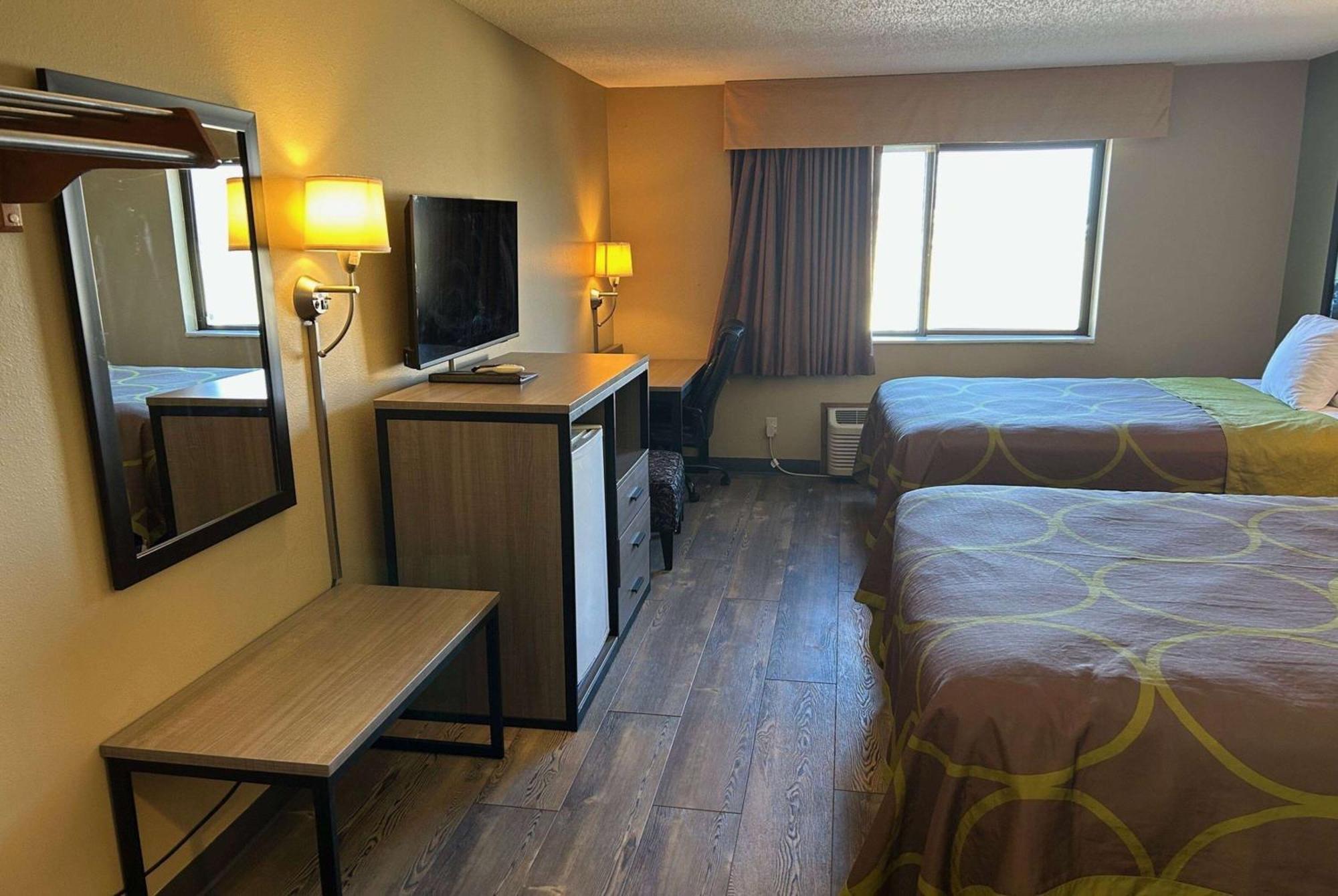 Hotel Super 8 By Wyndham Perry Ia Exterior foto